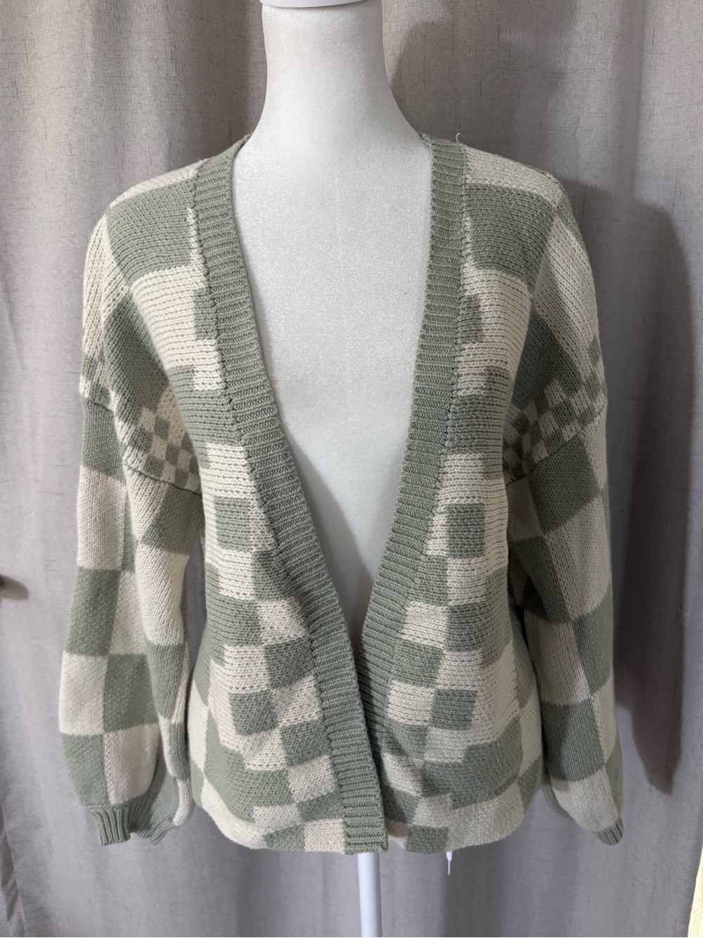 Knitted chunky cardigan